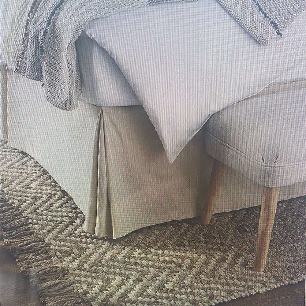 Beige Bed Skirt - Classic Pleated Bedskirt
